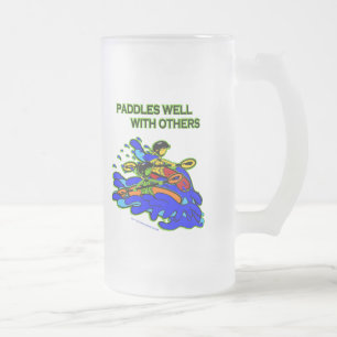 Whitewater schaufelt gut mit anderen mattglas bierglas