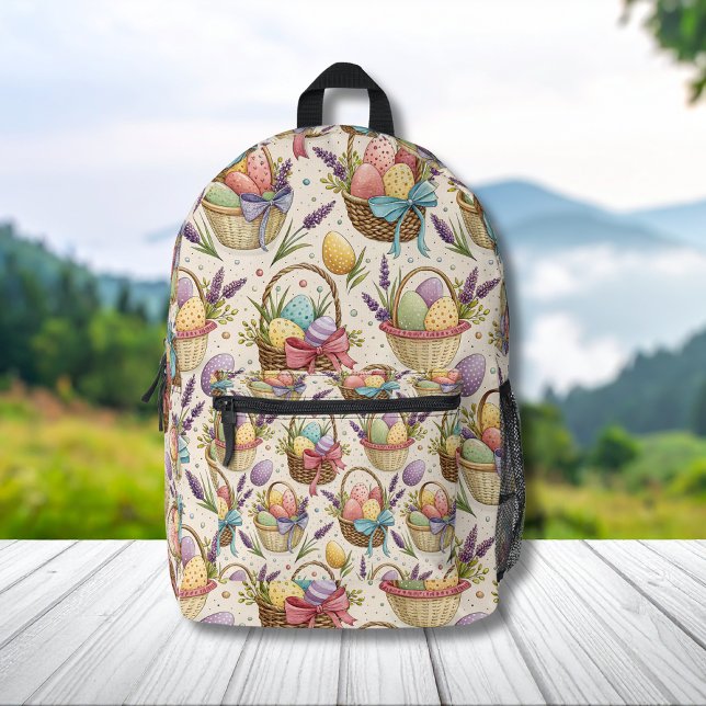 Wicker Basket Easter Eggs with Lavender Bedruckter Rucksack (Von Creator hochgeladen)