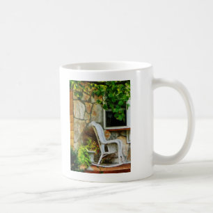 Wicker Rocking Stuhl auf Porch Kaffeetasse
