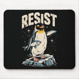 Widerstehe Pinguin hält Fisch Lustiger Protest Vin Mousepad