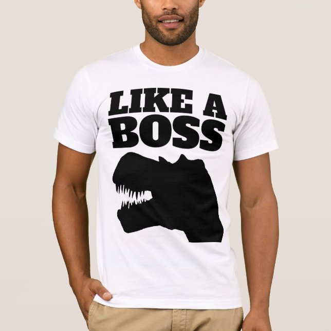 WIE DIE T - SHIRT EINES BOSS T-REX-MÄNNERS (Vorderseite)