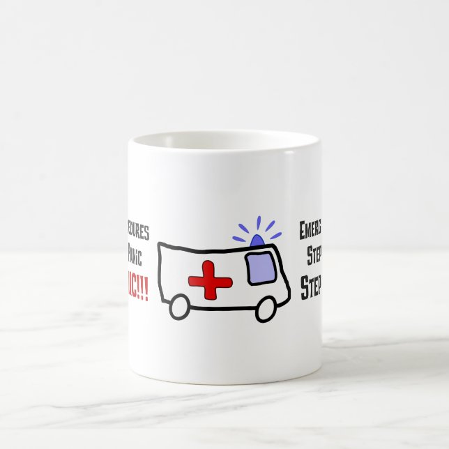 Wie Paramedics auf Ihren Notfall reagieren Kaffeetasse (Mittel)