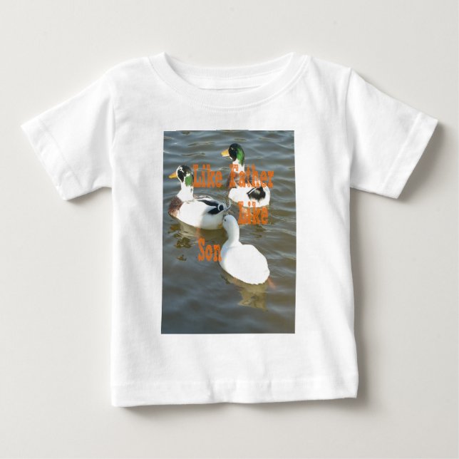 Wie Vater wie Sohn. Baby T-shirt (Vorderseite)