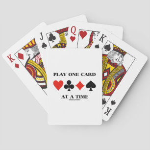Wiedergabe einer Karte nach der anderen (vier Card Spielkarten