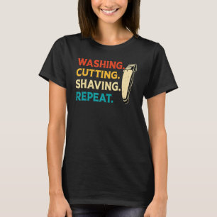 Wiederholung der Reinigung der Rasenfläche - Funny T-Shirt