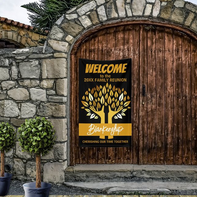 Wiedersehen Hands der Familie Tree Blätter benutze Banner (Greet family with hands holding leaves with gold text vertical format welcome reunion banner.
)