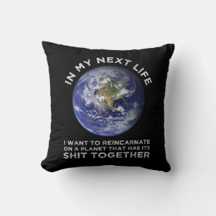 Wiederverkörperung auf einem Planeten, der seinen Kissen