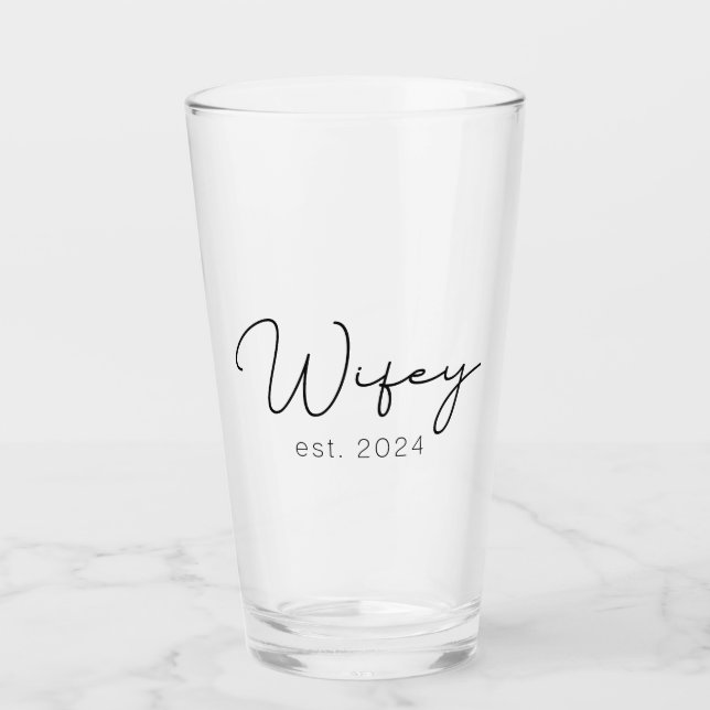Wifey Just Married Newlywed Glas (Vorderseite)