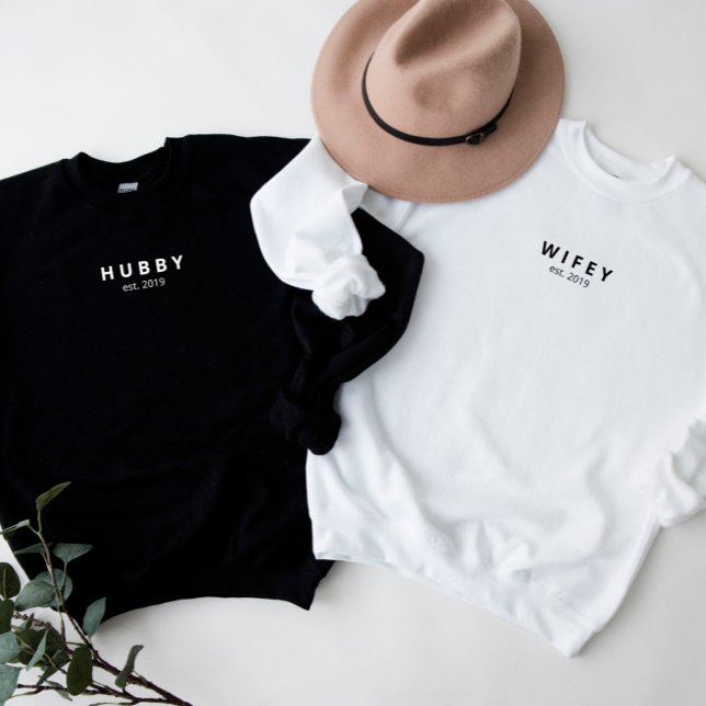 Wifey Minimalistisch Personalisiert Sweatshirt (Von Creator hochgeladen)