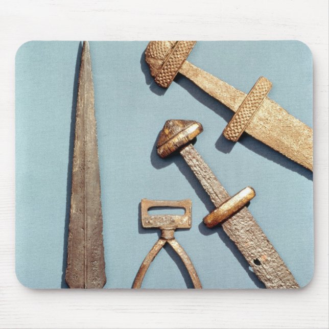 Wikinger-Schwerter, -steigbügel und -speerspitze Mousepad (Vorne)