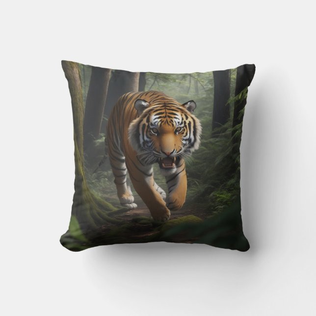 Wild Cat in Golden Forest Scene Kissen (Vorderseite)