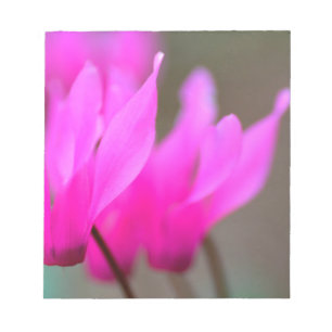 Wild Cyclamen Macro Notizblock