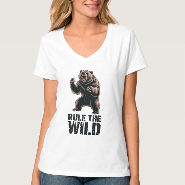 Wild Dominance: Roaring Grizzly Power T-Shirt (Vorderseite)