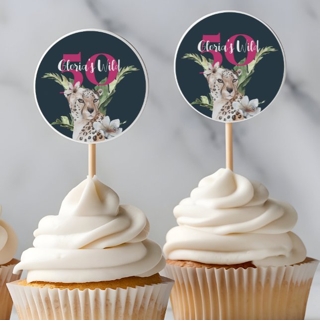 Wild Jungle Leopard Pink 50. Geburtstag Runder Aufkleber (Von Creator hochgeladen)