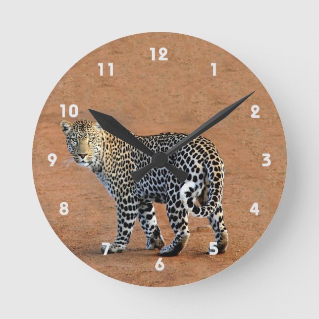 Wild Leopard in Afrika Runde Wanduhr (Vorderseite)