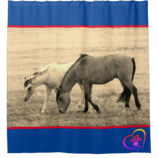 WILD MARE and FOAL ONAQUI HERD Duschvorhang
