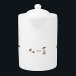 Wild Mushroom Keramik Teapot<br><div class="desc">Wilde Vintage Kunst, Teekanne aus weißer Keramik. Spaß und niedliches Design Pilze, Krabbe schleicht sich in Löcher und bleibe weg vom Vogel. Text kann angepasst werden. Wenn Sie etwas Anderes gewollt haben, passen Sie den Text einfach an. Viel Spaß!</div>
