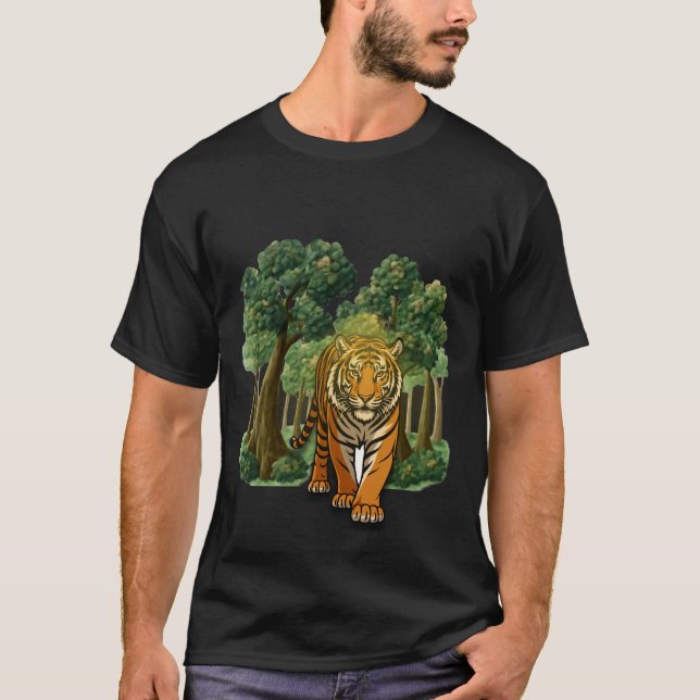“Wild Tiger in the Forest – Natural Light Jungle D T-Shirt (Vorderseite)
