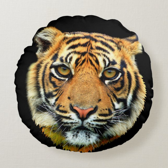 Wild-Tiger-Tiergesicht auf Schwarz Rundes Kissen (Vorderseite)