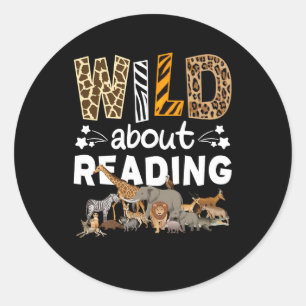 Wild über das Lesen von Büchern und Bücherwurm Runder Aufkleber