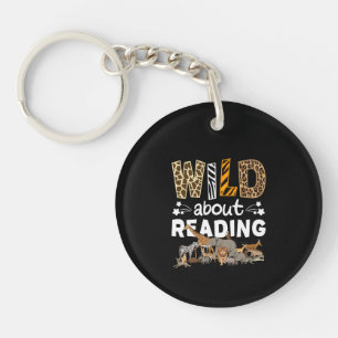 Wild über das Lesen von Büchern und Bücherwurm Schlüsselanhänger