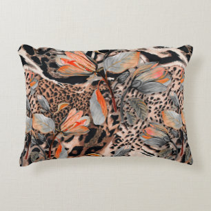 Wildafrikanische Tierhaut mit Brom-Blume-Pattern Dekokissen