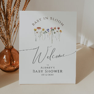 Wildblume Begrüßungsjunges in der Blütendusche Sockelschild