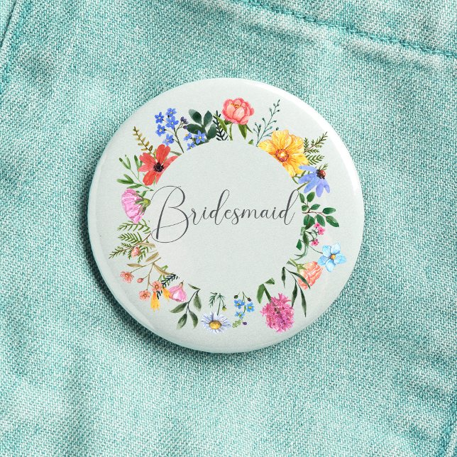 Wildblume Bridesmaid Script Wedding Button (Bridesmaid  Wildflower Watercolor Floral Wreath Wedding Button
)