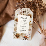 Wildblume Fall Blumenhochzeit Geschenkanhänger<br><div class="desc">Erleben Sie die Schönheit der Natur mit unserer Boho Wildblume Hochzeit im Herbst Favor Tag. Dieses Geschmacksschild ist perfekt für die Böhmische Braut geeignet und zeigt Blumenbilder in warmen Herbsttönen. Ideal für eine Hochzeit im Herbst, verbindet es rustikalen Charme mit eleganten Blumenmotiven. Matching Objekte in der Bohemischen Herbstgarten Hochzeitskollektion -...</div>