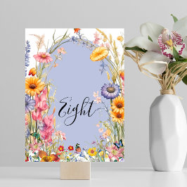 Wildblume Hochzeit mit einem blumengeschmückten Kr Tischnummer