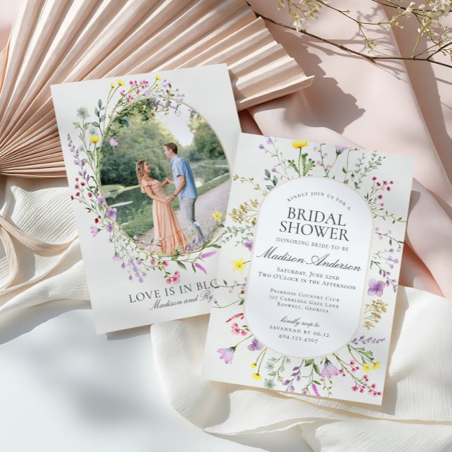 Wildblume Liebe ist in Bloom Floral Brautparty Einladung (Von Creator hochgeladen)