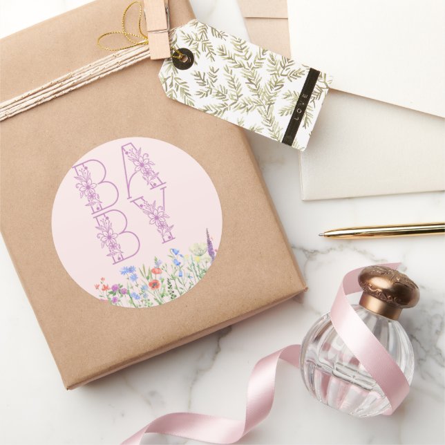 Wildblume Lila Floral Baby Monogram Babydusche Runder Aufkleber (Schenken)