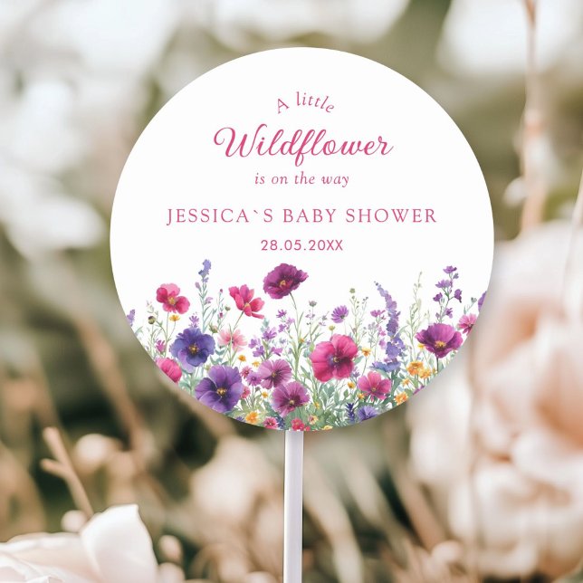 Wildblume, Lila-rosa-Blume-Babydusche Runder Aufkleber (Personalized, Wildflower, Purple-Pink-Flower Baby Shower Classic Round Sticker with your Name & Date)
