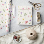 Wildblume Rustic Chic Floral Boho Country Wedding Geschenkpapier<br><div class="desc">Feiern Sie Ihre Liebe mit diesem eleganten, blumengeschmückten Hochzeitspapier, das ein reizvolles, wildes Blume-Design in Aquarelltönen bietet. Dieses Design ist perfekt für eine Gartenhochzeit, eine Feier im Freien oder eine rustikale Boho-Feier geeignet und verbindet wunderschöne Blumenelemente mit zeitloser Eleganz. Ideal für Hochzeiten im Sommer oder Frühling, das lebendige botanische Kunstwerk...</div>