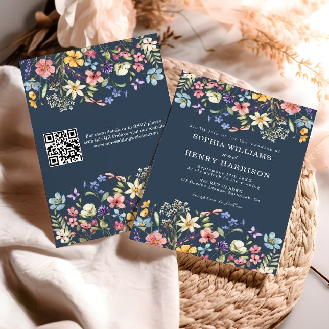 Wildblume Rustic Navy Blue Wedding QR Code Einladung (Von Creator hochgeladen)