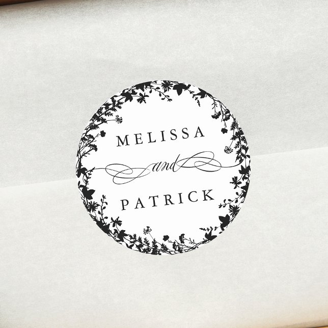 Wildblume Wreath Silhouette Hochzeit Schwarz & Wei Runder Aufkleber (Von Creator hochgeladen)