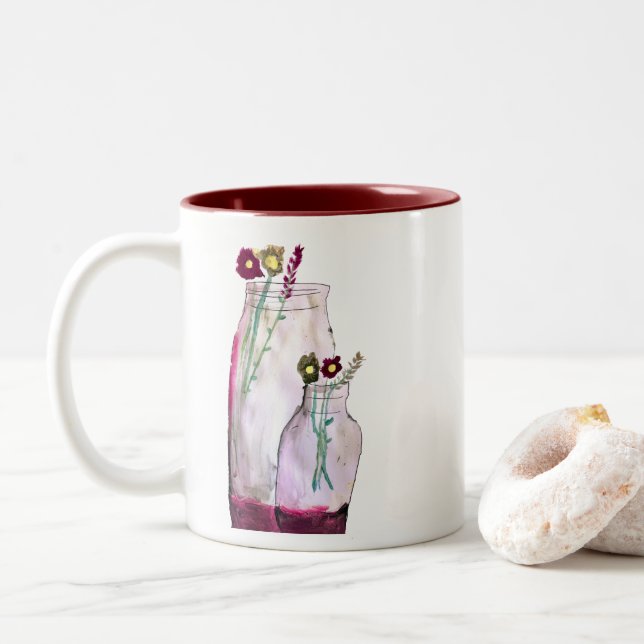 Wildblumen in der Vase Zweifarbige Tasse (Mit Donut)