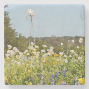 Wildblumen und Windmühle im Land der Texas-Hügel Steinuntersetzer