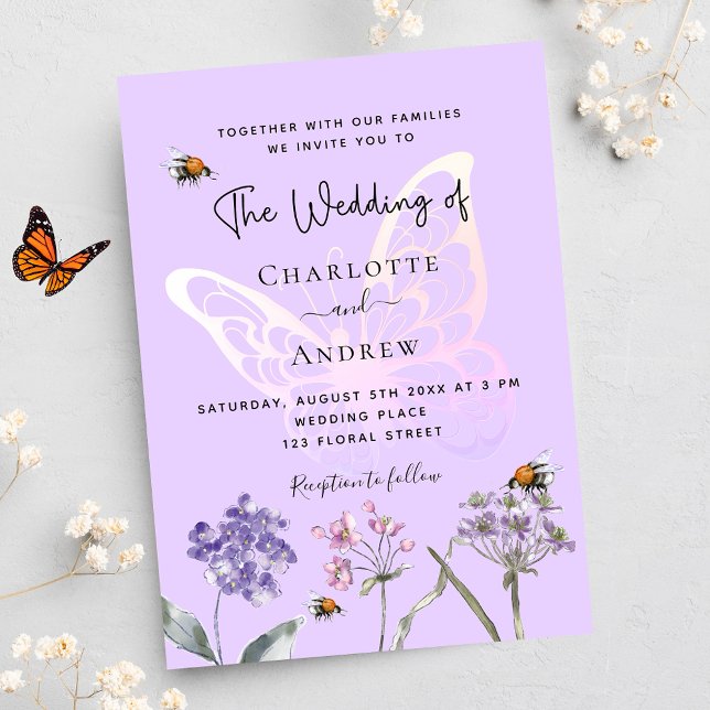 Wildblumen-Violett-Schmetterlingsheirat Einladungspostkarte (Von Creator hochgeladen)
