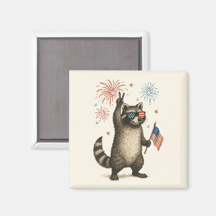 Wilde, aber freie Feuerwerke Wilde Raccoon 4. Juli Magnet