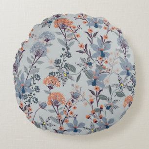 Wilde Blume auf blau, botanisch. Rundes Kissen
