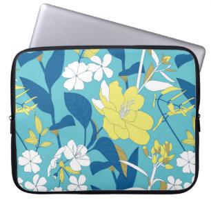 Wilde Blume auf weißem Hintergrund nahtlos  Laptopschutzhülle