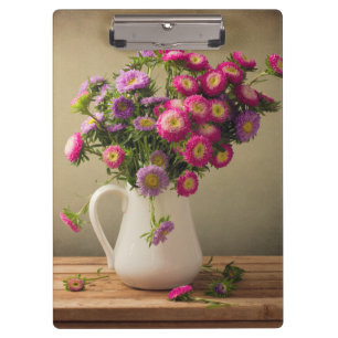 Wilde Blume in einem Vase-Clip-Board Klemmbrett