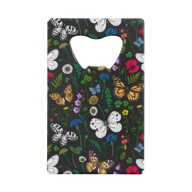 Wilde Blume und Schmetterlinge auf schwarz Geldbeutel Flaschenöffner (Vorderseite)