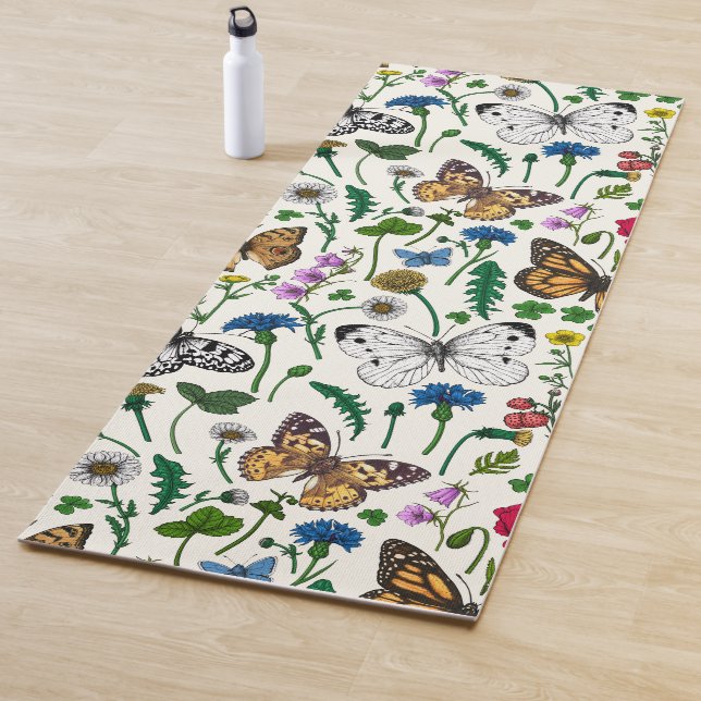 Wilde Blume und Schmetterlinge auf Weiß Yogamatte (Beispiel)