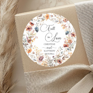 Wilde Blumen verlieben sich Elegante Hochzeit Runder Aufkleber