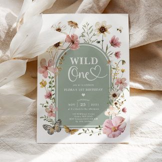 Wilde Eins: Salbeigrüne Wildblumen zum ersten Gebu Einladung