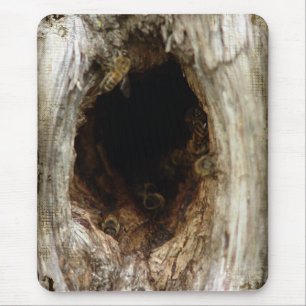 Wilde Honigbienen im Hollow Tree Mousepad