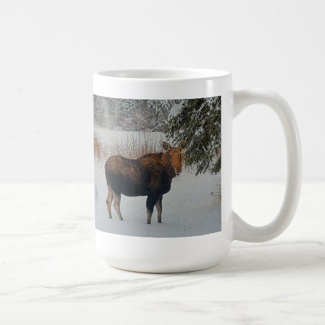 Wilde kanadische Elchkühe im Winterschnee IV Kaffeetasse (Rechts)