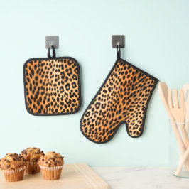 Wilde Leopard-Energie – Kühne Tierprint-Mode Ofenhandschuh & Topflappen-Set